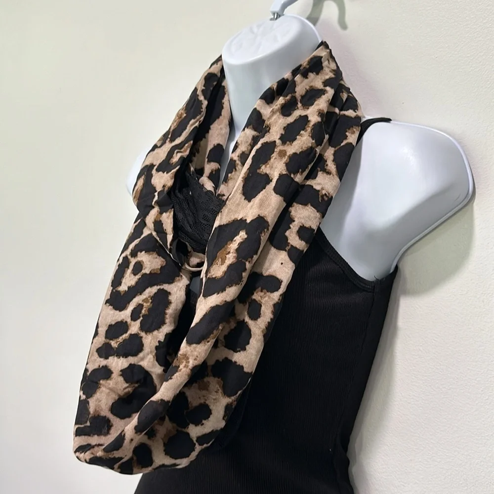 Beautiful lace & leopard scarf